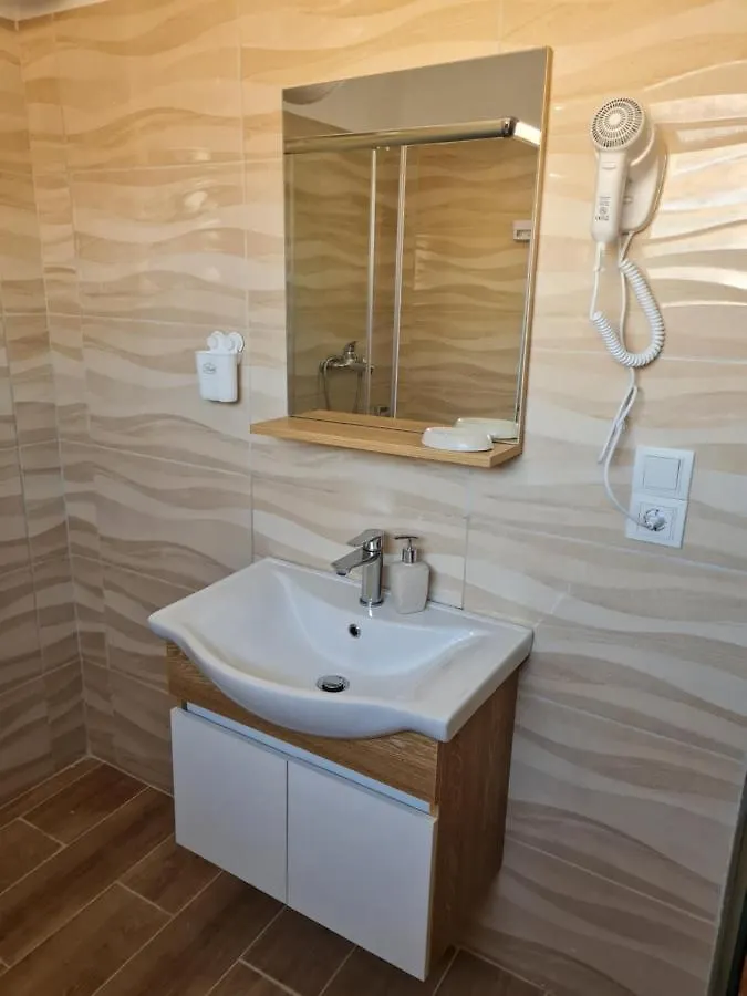 Holiday House In Vlora 度假居